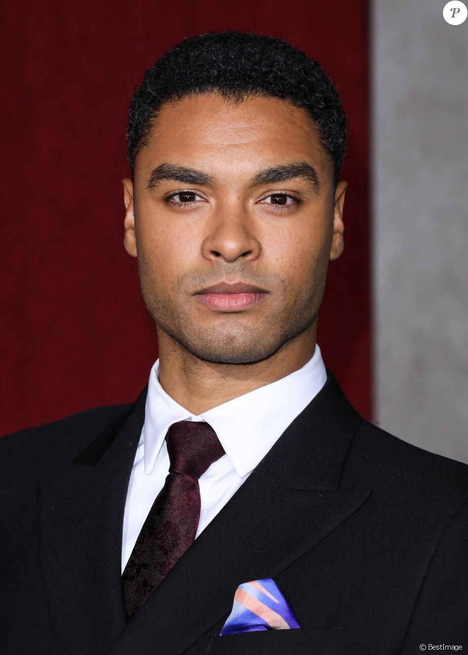 Rege-Jean Page à la première de "Mortal Engines" au Regency Village Theatre à Los Angeles, le 5 décembre 2018.