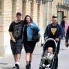 Exclusif - Nick Carter (Backstreet Boys) se balade avec sa femme Lauren Kitt et son fils Odin Reign dans les rues de Barcelone en Espagne. Le 17 mai 2019.