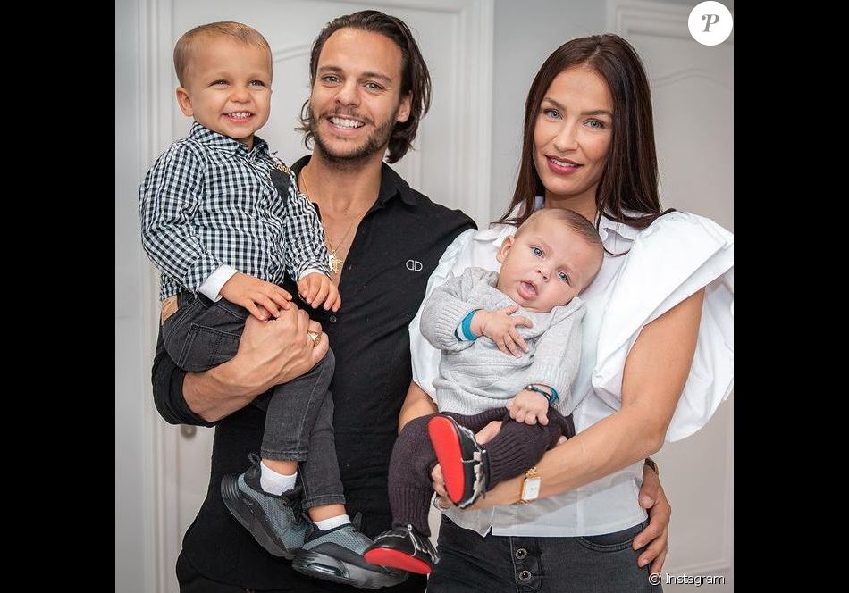 Julie Ricci avec son mari PJ Cabrières et ses fils Gianni et Giovann, janvier 2021
