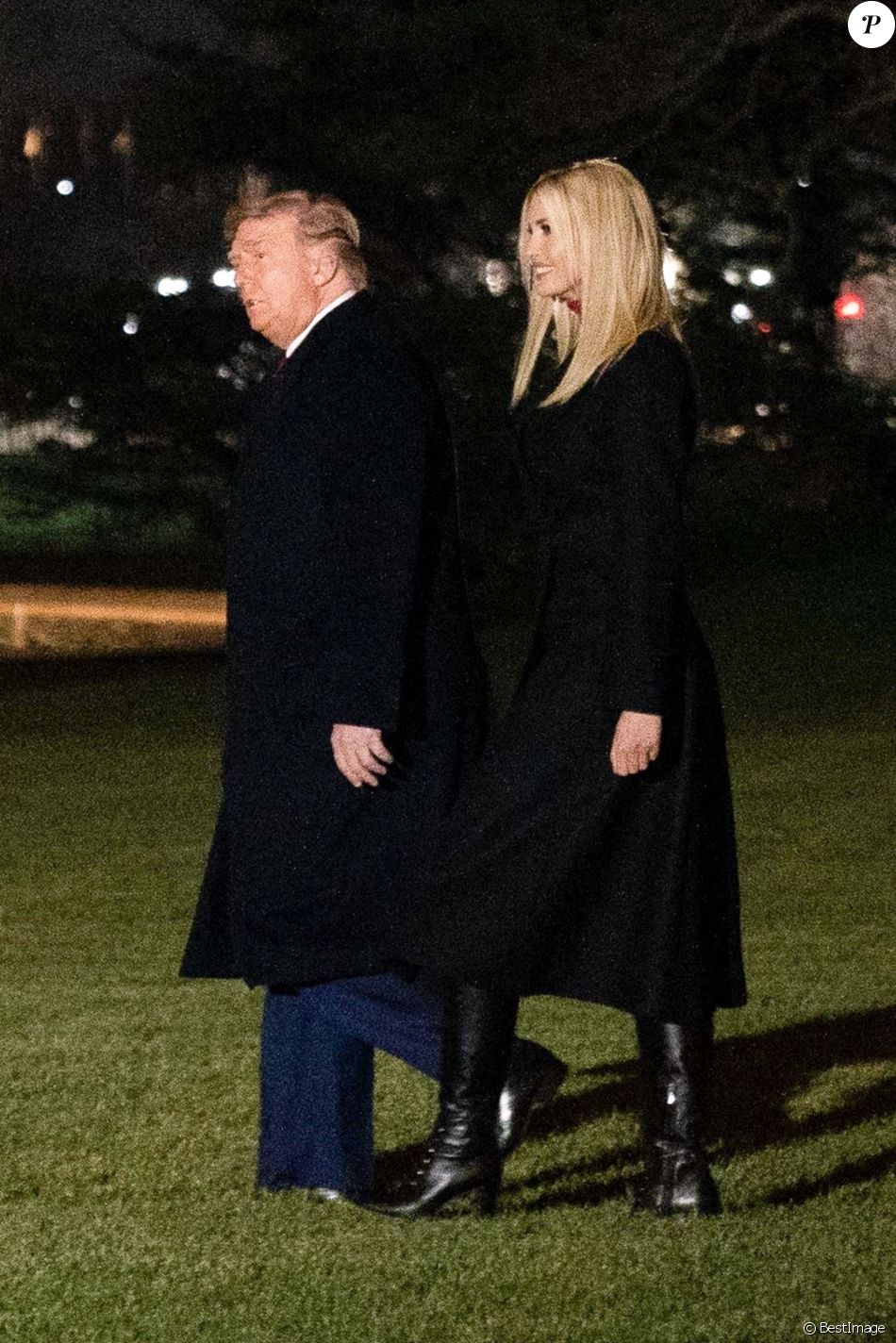 Le président Donald Trump et sa fille Ivanka, et conseillère, quittent la Maison Blanche pour se rendre en Georgie le 4 janvier 2021