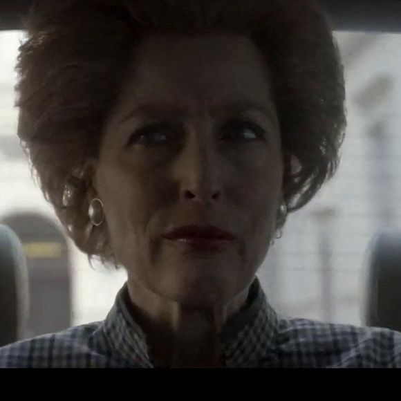 Gillian Anderson - Nouvel extrait de la série "The Crown" sur Netflix.