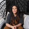 Laura Lempika évoque sa perte de poids et sa dépression post partum, sur YouTube.