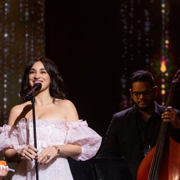 Exclusif - Camelia Jordana - Enregistrement de l'émission "La grande soirée du 31 à Versailles", qui sera diffusée sur France 2. Le 15 décembre 2020. © Tiziano Da Silva - Cyril Moreau / Bestimage