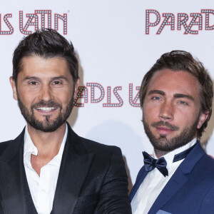 Christophe Beaugrand et son mari Ghislain Gerin - Photocall de la générale "L'Oiseau Paradis" au Paradis Latin à Paris le 6 juin 2019. © Olivier Borde/Bestimage