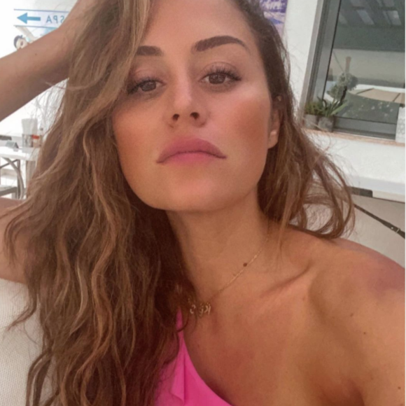 Anaïs Camizuli annonce avoir porté plainte contre une cyberharceleuse sur Instagram
