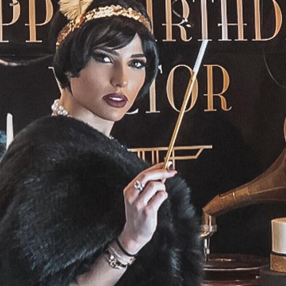 Capucine Anav a fêté l'anniversaire de son chéri Victor lors d'une fête sur le thème Gatbsy.
