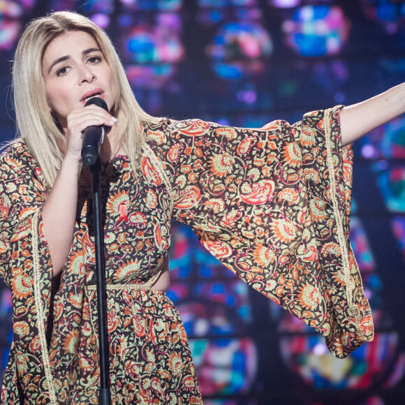 Exclusif - Julie Zenatti - Enregistrement de l'émission "100 ans de comédies musicales pour le Sidaction", qui sera diffusée le 2 avril sur France 2. Le 10 mars 2020 © Moreau-Perusseau / Bestimage