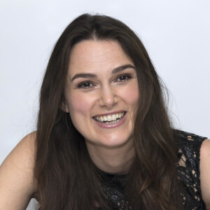 Keira Knightley en conférence de presse pour le film "The Aftermath" au Dorchester Hotel à Londres, le 18 février 2019.