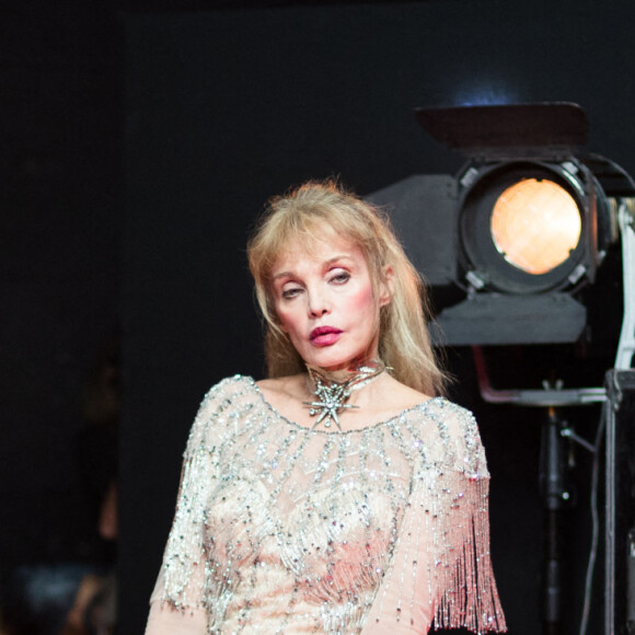 Exclusif - Arielle Dombasle - Backstage de l'enregistrement de l'émission "300 Choeurs chantent pour les Fêtes", qui sera diffusée le 24 décembre sur France 3, à Paris. Le 14 septembre 2020 © Tiziano Da Silva / Bestimage 