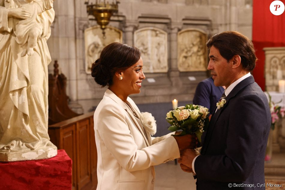 Exclusif - Amel Bent, Stéphane Rideau sur le tournage du téléfilm pour France 3 "Les sandales blanches" (diffusion le 25 janvier 2021) à Meudon le 18 septembre 2020. © Cyril Moreau / Bestimage