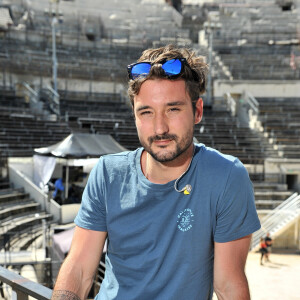 Exclusif - Jérémy Frérot lors de l'enregistrement de l'émission "La Chanson de l'Année 2019" aux Arènes de Nîmes, le 16 mai 2019. L'émission sera diffusée sur TF1 le samedi 15 juin. TF1 propose aux téléspectateurs une soirée exceptionnelle avec "La Chanson de l'Année" présentée par N.Aliagas et produite par DMLS TV. Les téléspectateurs pourront élire en direct "La Chanson de l'Année" parmi les 20 titres en compétition. Les votes débuteront dès 21 h et le prix sera annoncé en fin d'émission. Un prix d'honneur sera également remis au cours de la soirée à un artiste emblématique de la chanson française. " © Guillaume Gaffiot/Bestimage