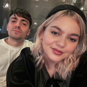 Louane Emera et son compagnon Florian Rossi. Janvier 2021.