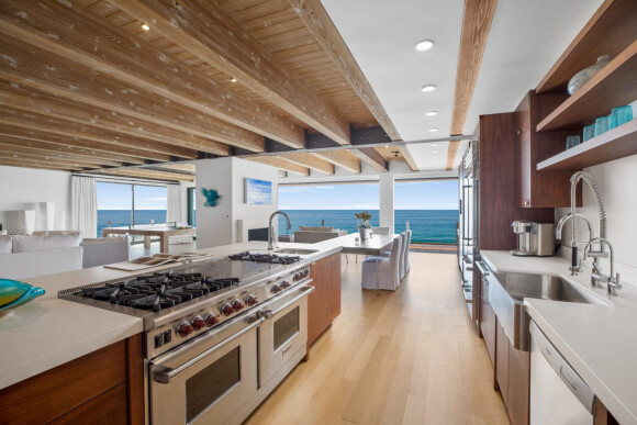 Matthew Perry a vendu sa maison de Malibu pour 13,1 millions de dollars.