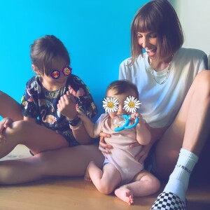 Alexandra Rosenfeld et ses filles Jim et Ava sur Instagram.