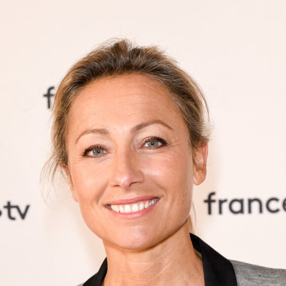 Anne-Sophie Lapix au photocall de la conférence de presse de France 2 au théâtre Marigny à Paris le 18 juin 2019 © Coadic Guirec / Bestimage