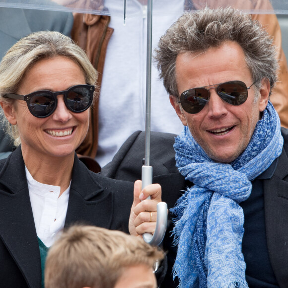 Anne-Sophie Lapix et son mari Arthur Sadoun - Célébrités dans les tribunes des internationaux de France de tennis de Roland Garros à Paris, France. © Jacovides / Moreau/Bestimage