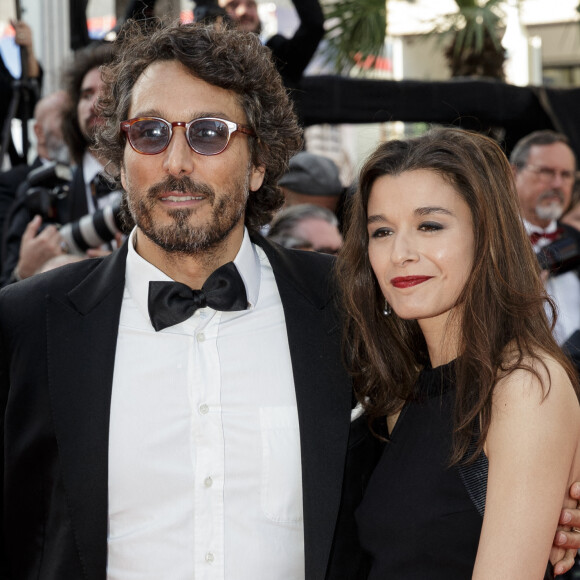 Vincent Elbaz et sa compagne Fanny Conquy - Montée des marches du film "Hors Normes" pour la clôture du 72e Festival International du Film de Cannes. © Jacovides-Moreau / Bestimage