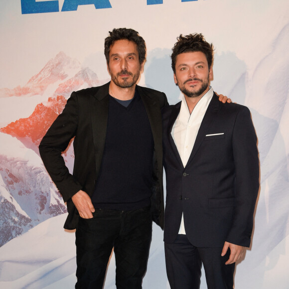 Vincent Elbaz et Kev Adams - Avant-première du film "Tout là-haut" au cinéma le Grand Rex à Paris, France, le 7 décembre 2017. © Coadic Guirec/Bestimage