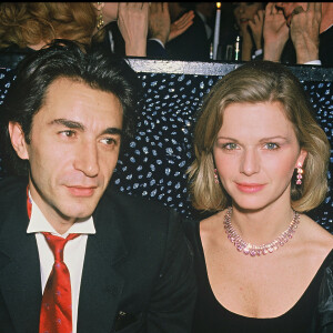 Richard Berry et Jeane Manson à Paris en 1983