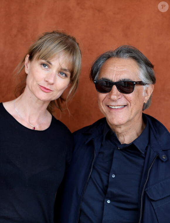 Richard Berry et sa femme Pascale Louange au village lors des internationaux de tennis de Roland Garros à Paris, France. © Jacovides-Moreau/Bestimage