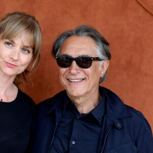 Richard Berry et sa femme Pascale Louange au village lors des internationaux de tennis de Roland Garros à Paris, France, le 4 juin 2019. © Jacovides-Moreau/Bestimage