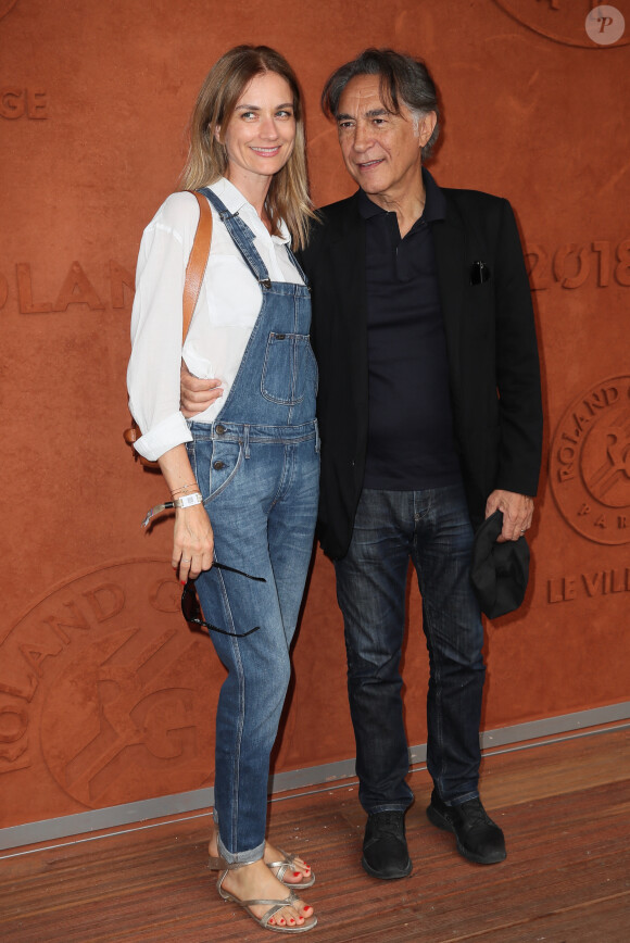 Richard Berry et sa femme Pascale Louange au village lors des internationaux de tennis de Roland Garros à Paris le 8 juin 2018. © Cyril Moreau / Bestimage