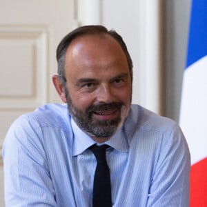 Le Premier ministre français Edouard Philippe lors d'une réunion en visioconférence sur les mesures d'urgence concernant les finances des autorités locales à l'hôtel Matignon, à Paris, le 29 mai 2020 © Raphael Lafargue / Pool / Bestimage