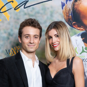 Info - Alexandra Rosenfeld et Hugo Clémént sont parents d'une petite fille prénommée Jim - Exclusif -  Hugo Clément et sa compagne Alexandra Rosenfeld - Dîner de gala au profit de l'association "Maïsha Africa" de Sonia Rolland, qui vient en aide aux enfants du Rwanda, au Pavillon Gabriel, à Paris, France, le 17 décembre 2018. © Gorassini-Moreau/Bestimage 