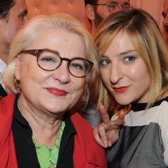 Josiane Balasko et sa fille Marilou Berry - Zahia Dehar ouvre sa patisserie-boudoir ephemere chez l'Eclaireur a Paris. Le 3 juillet 2013. 