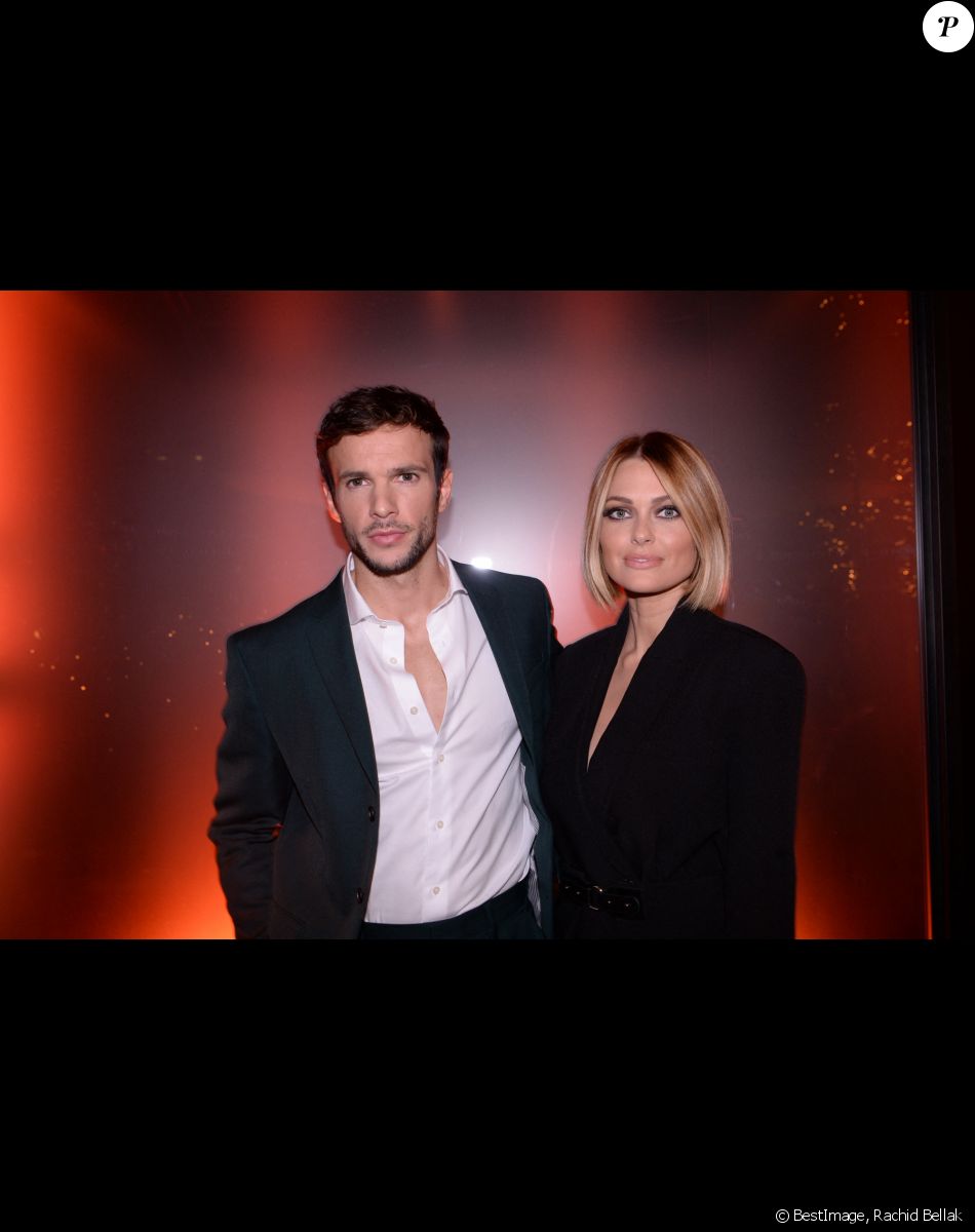 Exclusif - Hugo Philip et sa compagne Caroline Receveur - Soirée de lancement du nouveau parfum Boss "The scent absolute" à l'hôtel Mandarin Oriental à Paris le 13 novembre 2019. © Rachid Bellak/Bestimage