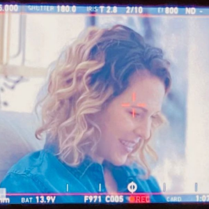 Lorie Pester sur le tournage de la série "Demain nous appartient" - Instagram