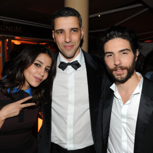 Exclusif - Leïla Bekhti pose avec son mari Tahar Rahim, accompagné de son frere Ahmed - Soirée Magnum pour le film "Le passe" lors du 66e festival de Cannes.
