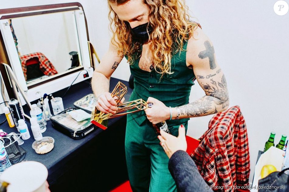 Julien Doré en coulisses des Victoires de la musique, sur Instagram le 12 février 2021.