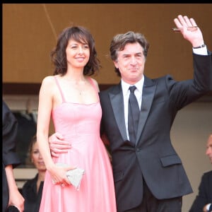 Valérie Bonneton et son homme - Montée des marches du film "À l'origine" au 62e festival du film de Cannes