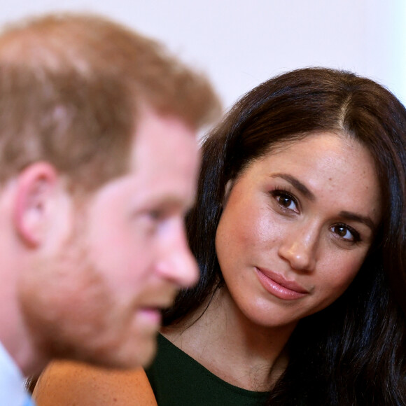 Le prince Harry, duc de Sussex, et Meghan Markle, duchesse de Sussex, lors de la soirée des WellChild Awards à l'hôtel Royal Lancaster à Londres le 15 octobre 2019.