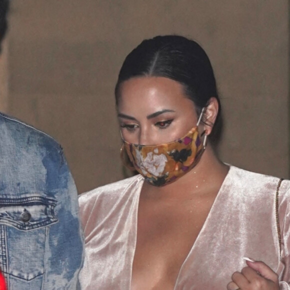 Demi Lovato est allée diner avec son fiancé Max Ehrich au restaurant Nobu dans le quartier de Malibu à Los Angeles pendant l'épidémie de coronavirus (Covid-19), le 2 août 2020