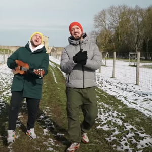 McFly et Carlito tentent de relever le défi lancé par Emmanuel Macron sur Youtube.