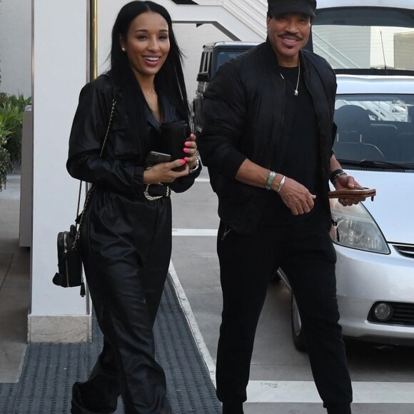 Exclusif - Lionel Richie et sa compagne Lisa Parigi se rendent chez le dermatologue à Los Angeles, le 4 janvier 2020.