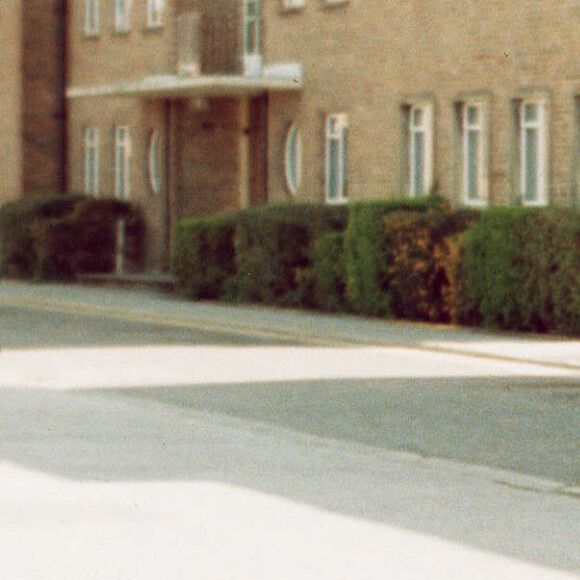 Diana et James Hewitt sur un camp militaire anglais en 1994.