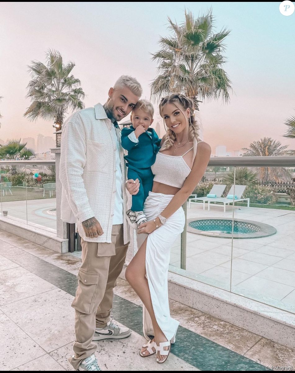 Jessica Thivenin avec son mari Thibault et son fils Maylone, à Dubaï, le 5 février 2021