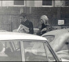Archives - Brigitte Bardot et Serge Gainsbourg dans la rue. 