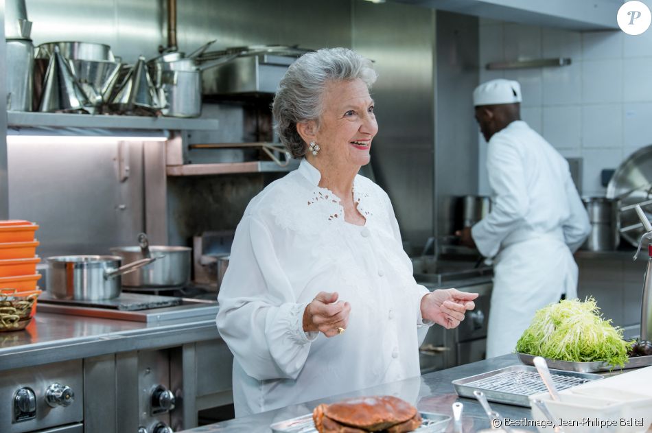 Exclusif - Marthe Villalonga - Enregistrement de l'émission "Le Grand Restaurant" à Paris, qui sera diffusée le 3 février 2021 sur M6. © Jean-Philippe Baltel / Bestimage