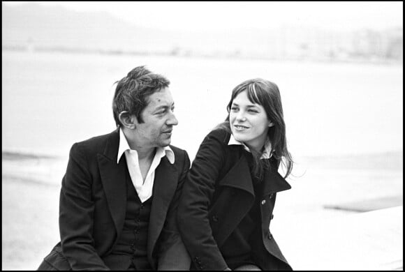 Archives - Serge Gainsbourg et Jane Birkin sur la croisette de Cannes en 1969.
