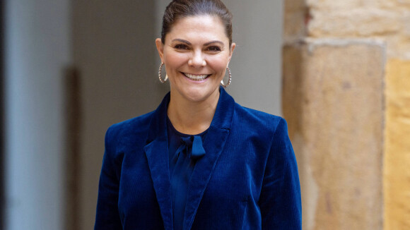 Victoria de Suède : Tiare moderne et robe H&M, la princesse en fête au palais