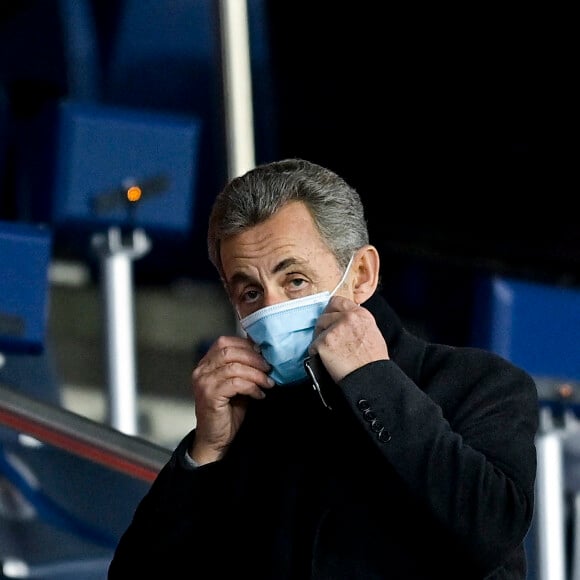 Nicolas Sarkozy dans les tribunes lors du match de Ligue 1 Uber Eats "PSG - Montpellier (4-0)" au Parc des Princes à Paris, le 22 janvier 2021.