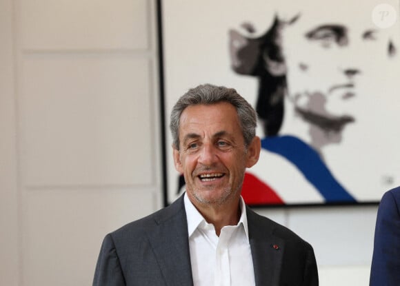 Exclusif - David Lisnard (le Maire de Cannes) reçoit Nicolas Sarkozy dans son bureau, le 24 août 2020. © Sebastien Botella / Nice Matin / Bestimage