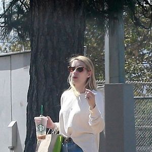 Exclusif - Julia Roberts, sa nièce Emma Roberts et son ex-compagnon Evan Peters à Los Angeles. Le 2 septembre 2018