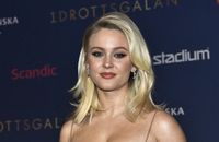 Zara Larsson en couple : souvenir de tournage avec son petit ami, le très beau Lamin Holmén (EXCLU)
