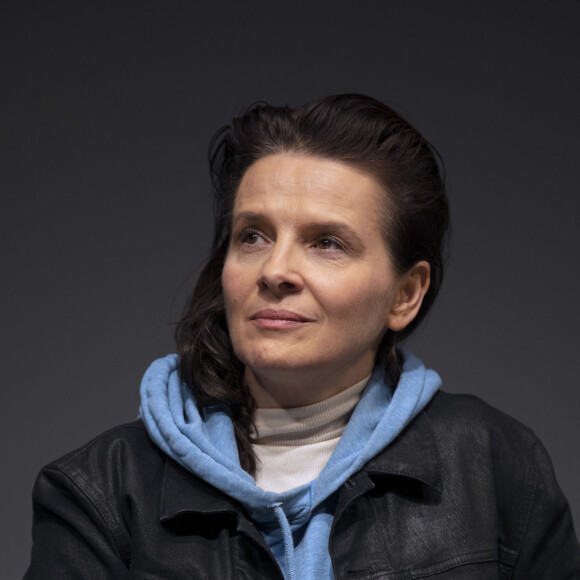 Juliette Binoche lors d'un échange avec le public après la projection du film Sils Maria à la 32ème édition du festival du film de Angers "Premiers plans", le festival des premiers films européens le 25 janvier 2020. © Laetitia Notarianni / Bestimage