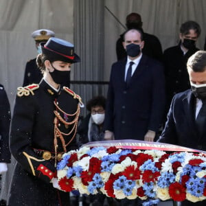 Le président de la république, Emmanuel Macron, participe à la cérémonie d'hommage aux victimes du terrorisme, devant la statue La Parole portée aux Invalides, Paris. Le 11 mars 2021. © Stéphane Lemouton / Bestimage